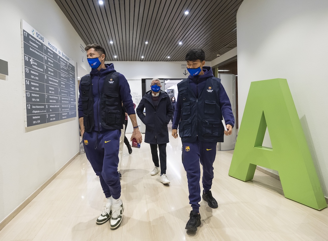 Visita jugadors FCB hospital de barcelona