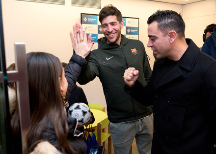 Visita de Reis del FC Barcelona a l'Hospital de Barcelona